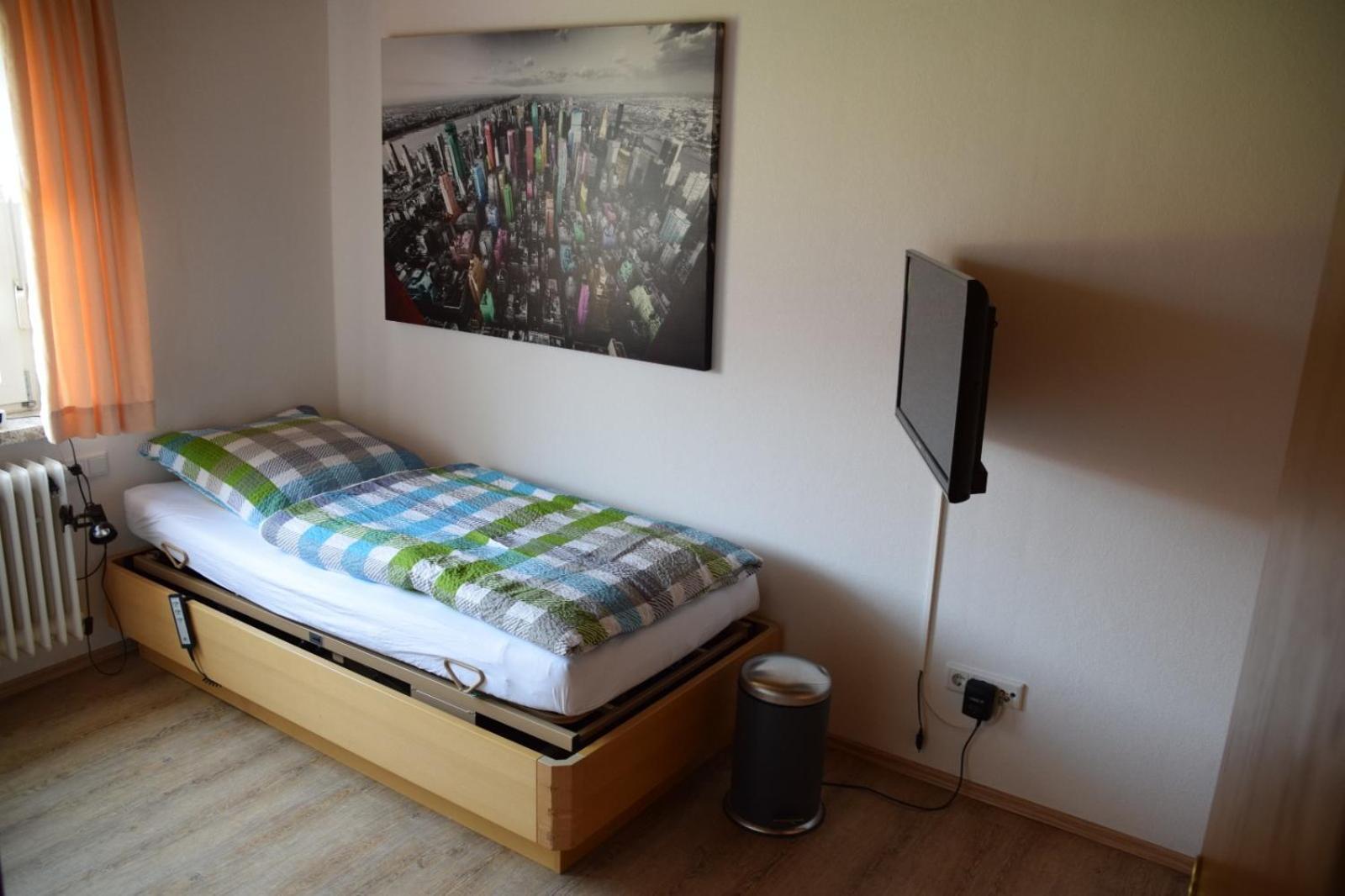 Neu Hafenhaeuschen No 18 Norden
